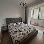 Tirana Apartment Center Jon